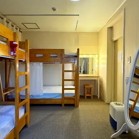 Greenday Guesthouse-3